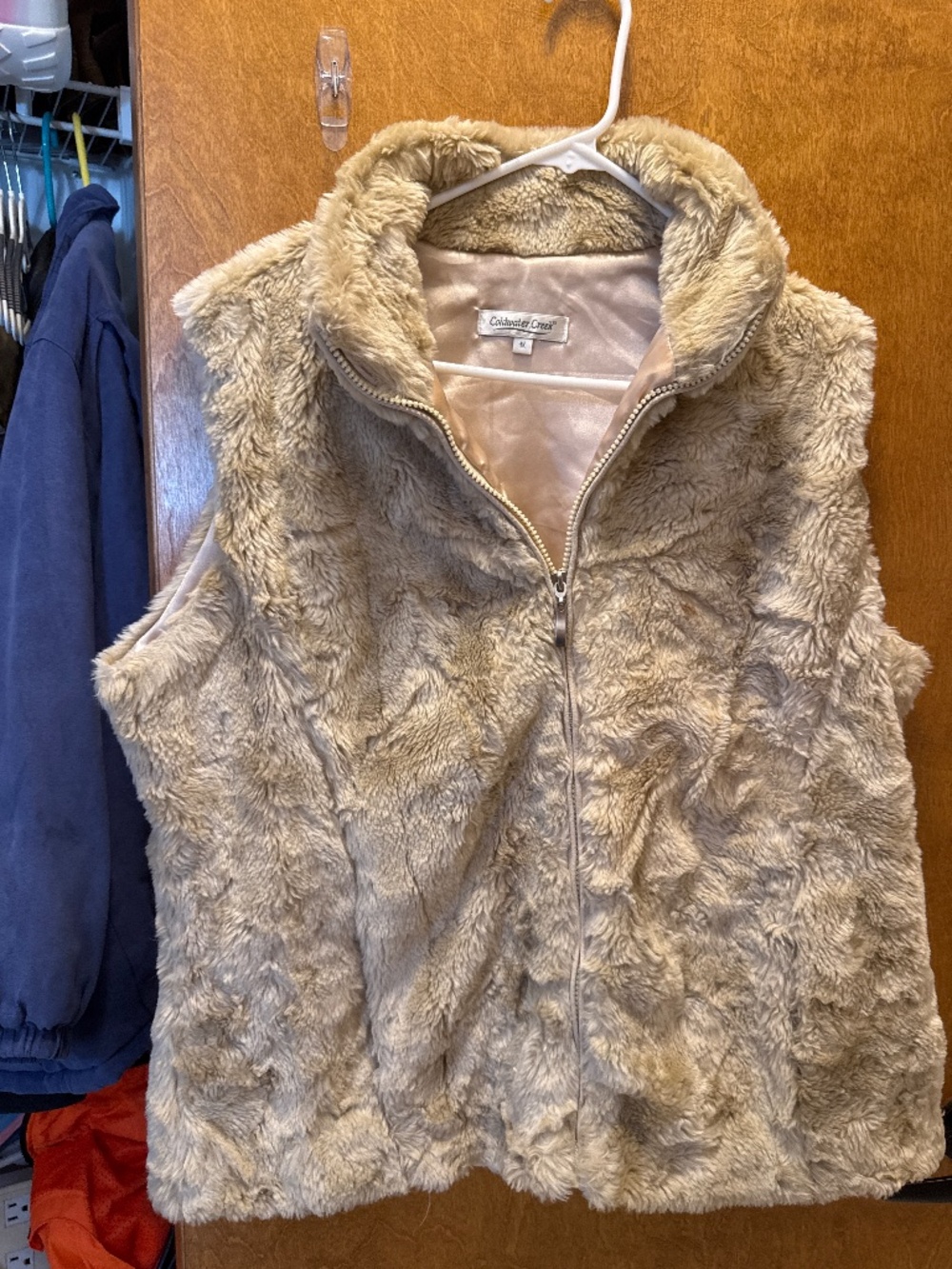 faux fur zip-up vest